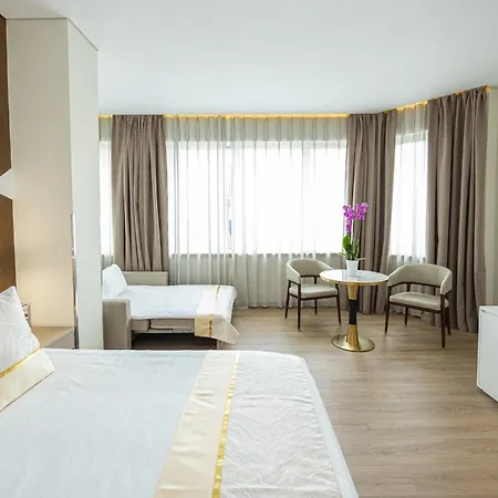 Sky Hotel Tirana-2